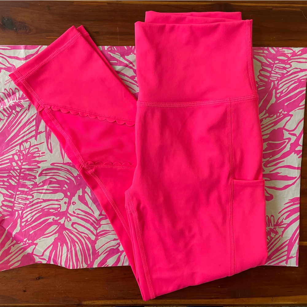 *NWT* Lilly Pulitzer UPF 50+ Luxletic 24" South Beach High Rise Midi Legging - Picture 12 of 12